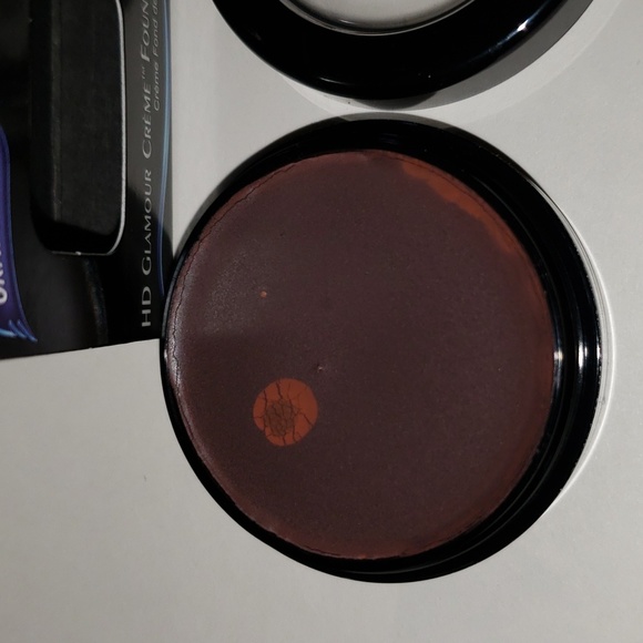 Graftobian Hidden Magic HD Glamour Creme Foundation - Picture 3 of 6
